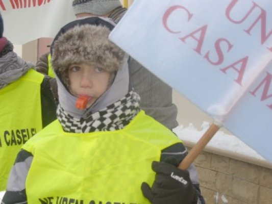 Păgubiţii Vectra speră că-şi vor recupera banii deturnaţi de dezvoltatorii imobiliari